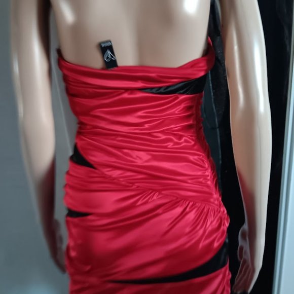 NWOT WINDSOR RED AND BLACK RUCHED STRAPLESS BODYCON SHORT DRESS SIZE S - Picture 7 of 10